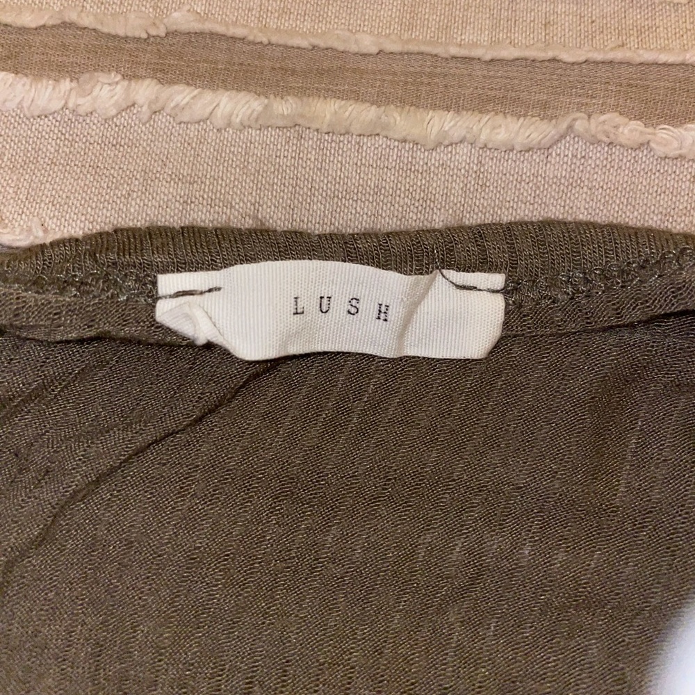 Lush Ribbed Tank - Picture 2 of 2